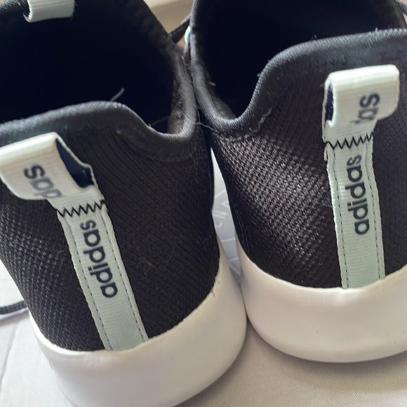 Adidas running girls shoes . - Picture 3 of 8